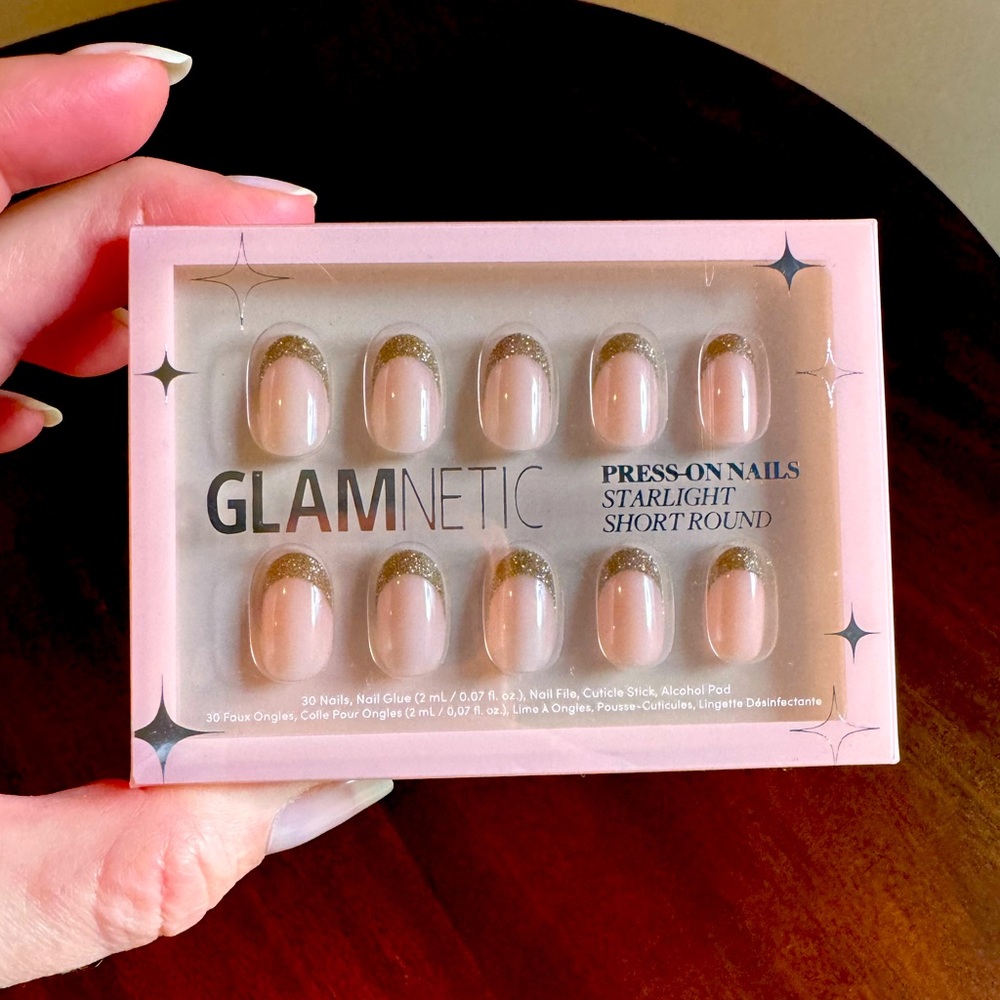 NWT Glamnetic Press-On Nails Starlight pink with gold glitter tips